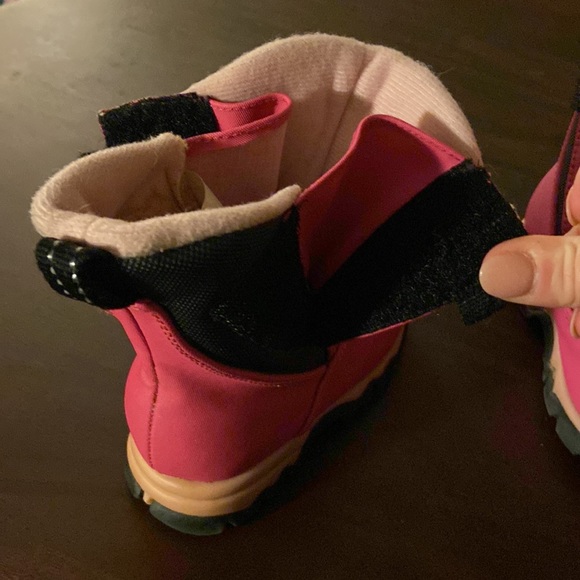 Landsend Toddler snow boots, pink, size 5 - Picture 4 of 6